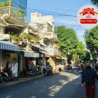 Bán nhà gần MT Đoàn Văn Bơ, Q4, 4,5m x 11m, 2 tầng, nhỉnh hơn 5 tỷ.